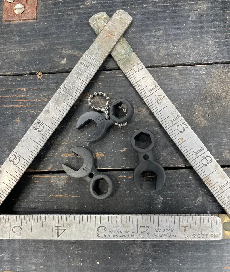 3D-Printed 10mm Stubby Combination Wrench Keychain — Compact Functional Tool Accessory
