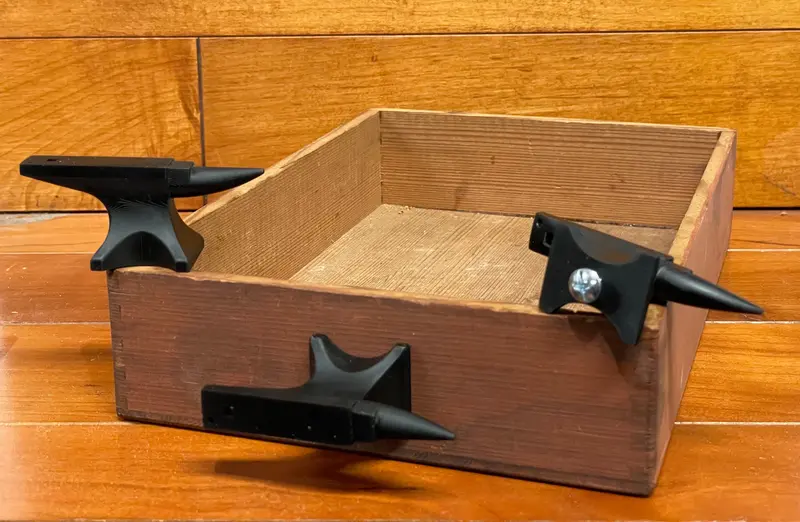 3D-Resin Anvil Drawer Pulls — Pair of Detailed Cabinet Hardware Pieces, Industrial Aesthetic