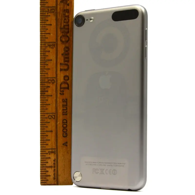 Apple iPod 5th Gen (Model A1421, ME978LL/A) — 32GB, Silver Finish, Excellent Condition