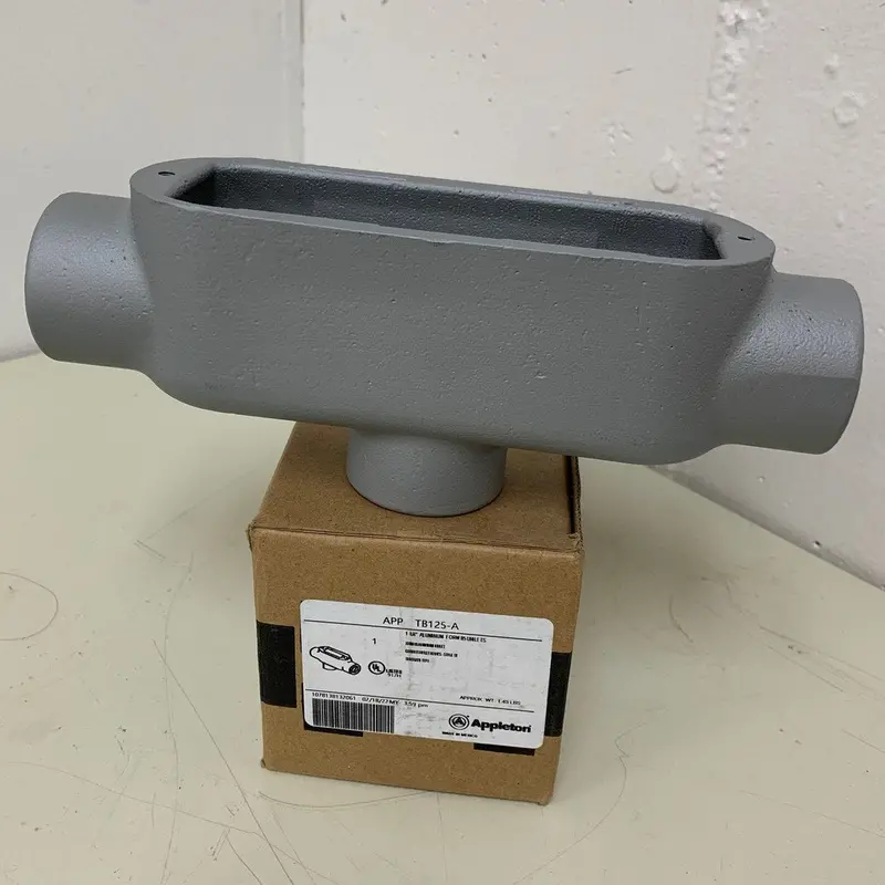 Appleton T125-A 1.25″ Aluminum T-Type Conduit Body – New in Box