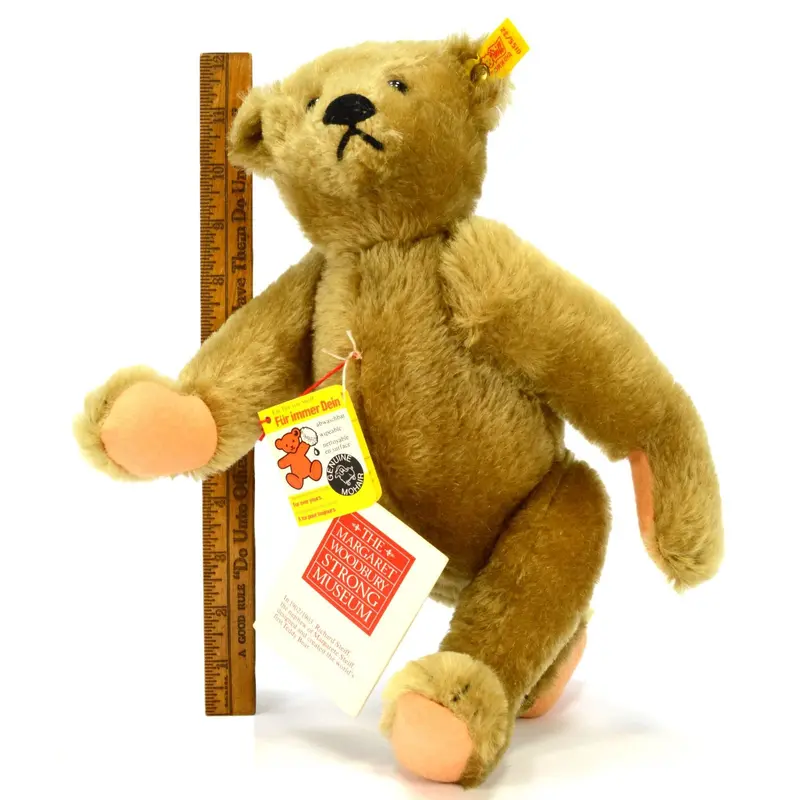 Authentic Steiff Teddy Bear Replica – 12-Inch Cream Mohair, #0155/32, with Original Tags, c.1904