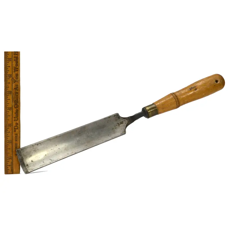 Buck Brothers Crank-Neck Gouge — 1-1/2″ Slice Chisel with Distinctive Buck Logo
