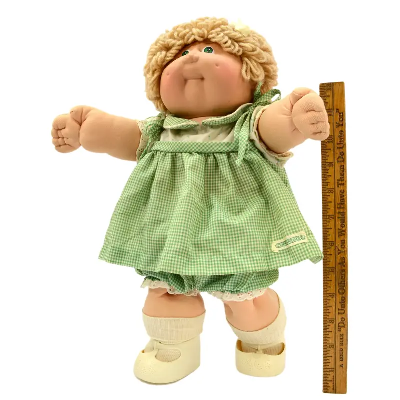 Classic Cabbage Patch Kids Doll – Authentic 1980s Adoptable Collectible Figure