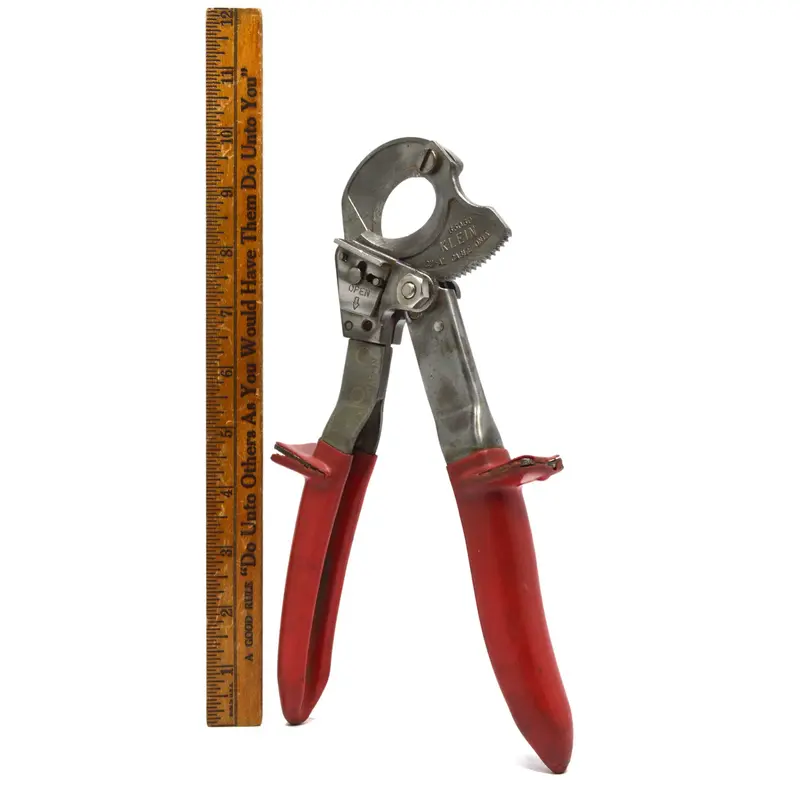 Klein 63060 Ratcheting Cable Cutter — Clean, Pre-Owned Lineman’s Tool