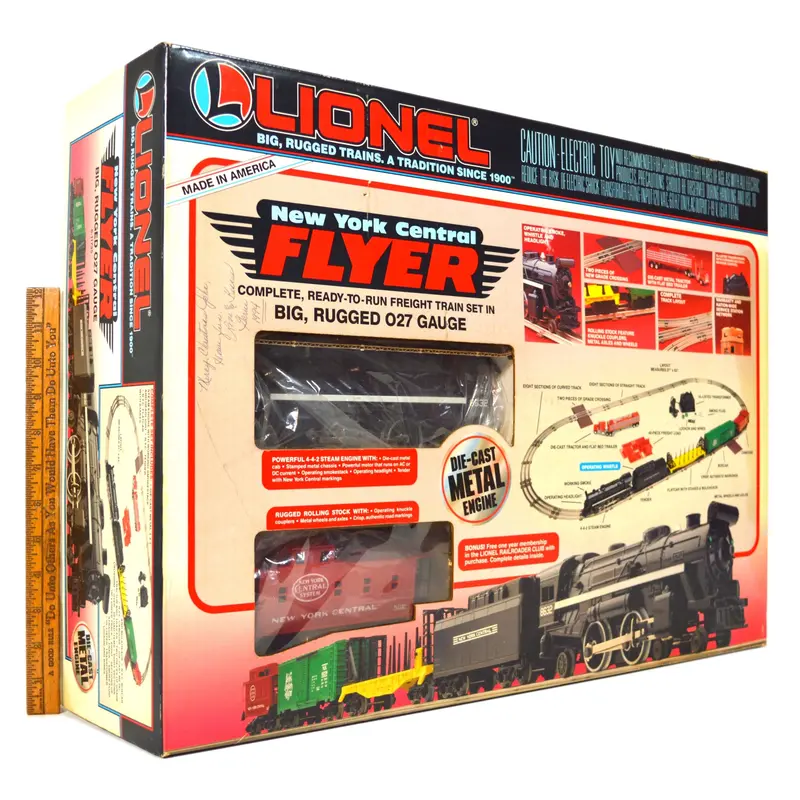 Lionel New York Central Flyer Train Set 6-11735 — O27 Gauge, Like-New in Original Box