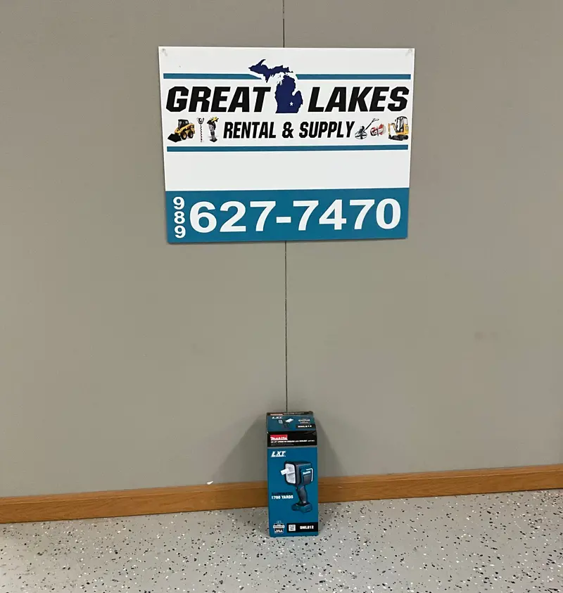 Makita 18V LXT® LED Spotlight – Adjustable Beam Angle
