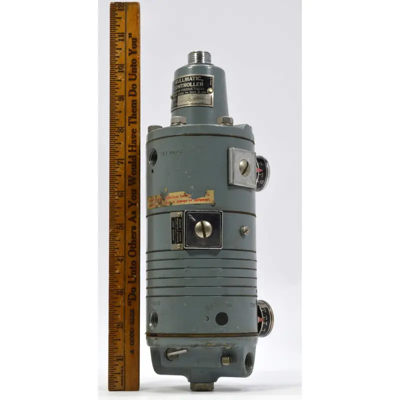 Moore Products Model 55 Pneumatic Transmitter with Nullmatic Controller (Used)