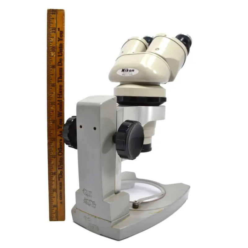 Nikon / American Optical Microscope Model 56-36 ECC – Includes A.L.7 Objective Lens, Serial 202863