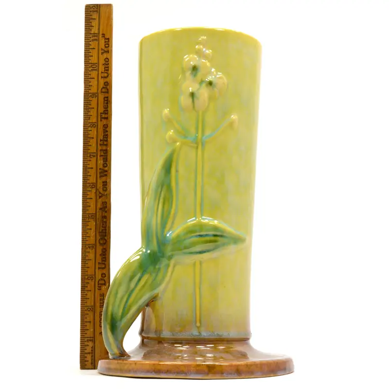 Roseville Winncraft Vase (Shape 285-10) – 10.5″, Green-Yellow Glaze with Floral Pattern