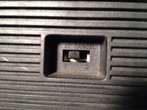 Sanyo M9950 Portable Boombox – Vintage FM/AM Radio & Cassette Recorder