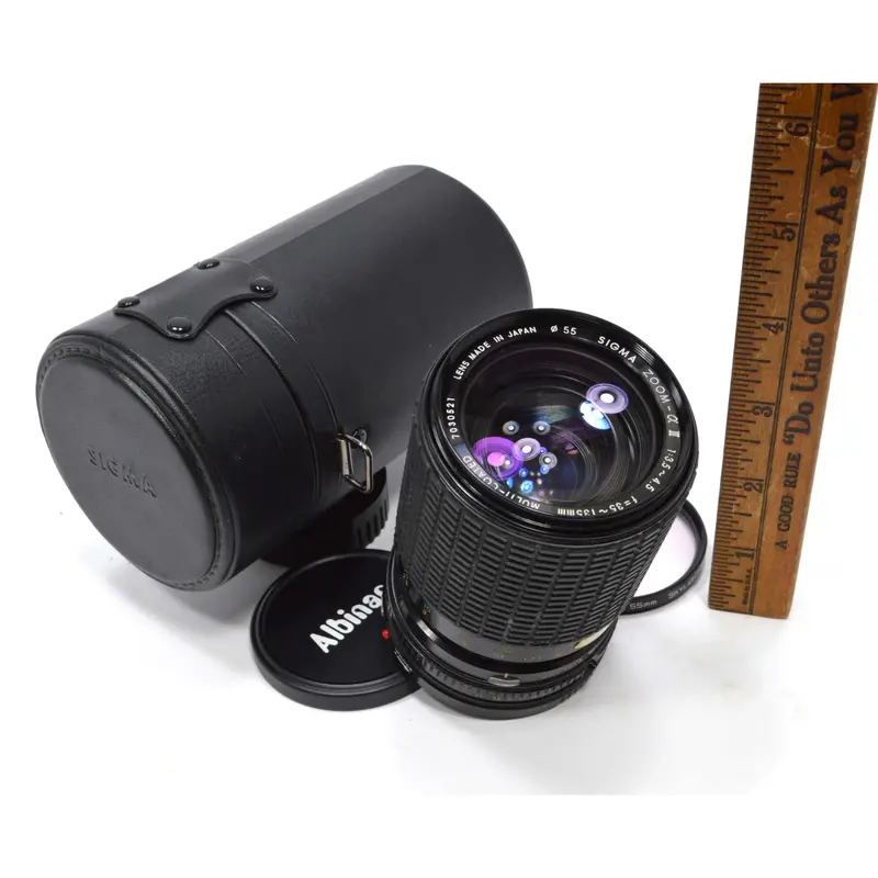 Sigma Zoom III 35–135mm f/3.5–4.5 Lens – 55mm Filter Thread, Canon FD Mount