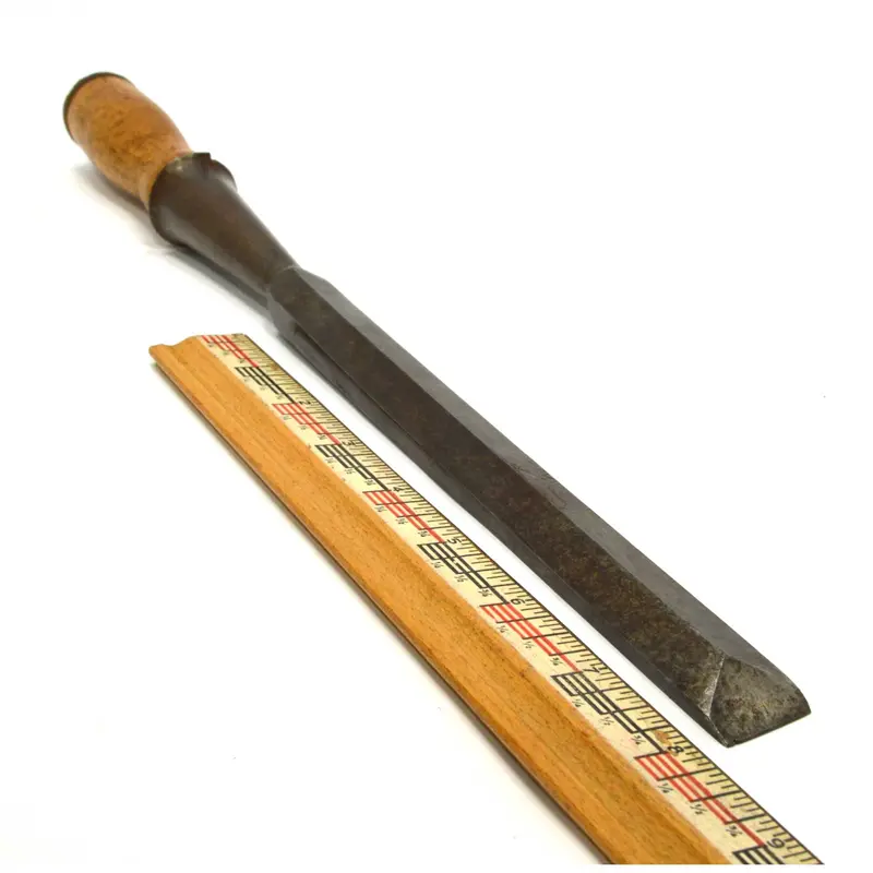 Swan 3/4″ Mortise Chisel – Vintage Socket Chisel with Full-Length Handle and Blade