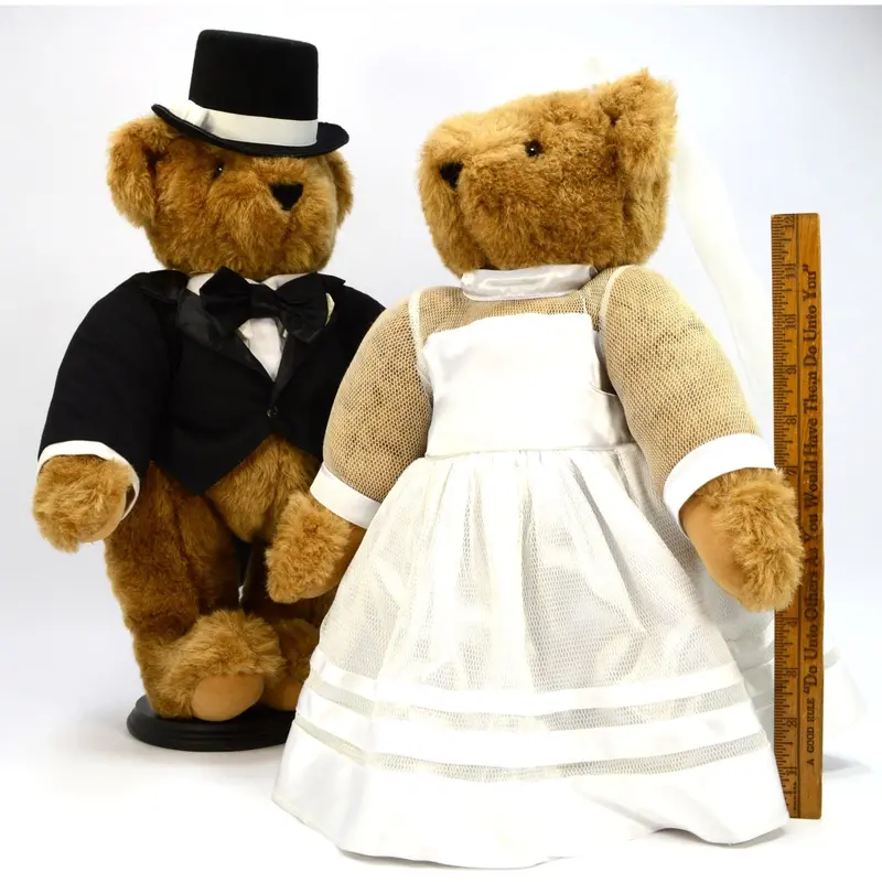 VERMONT TEDDY BEAR Wedding Set – Bride & Groom Bears with Matching Display Stands, Excellent Condition