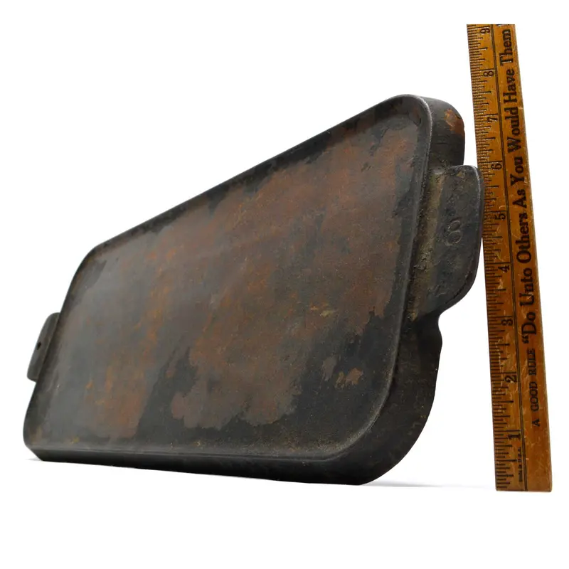 Vintage Griswold Cast Iron Griddle – No. 745, 8″ × 18.5″ Hot Plate Skillet