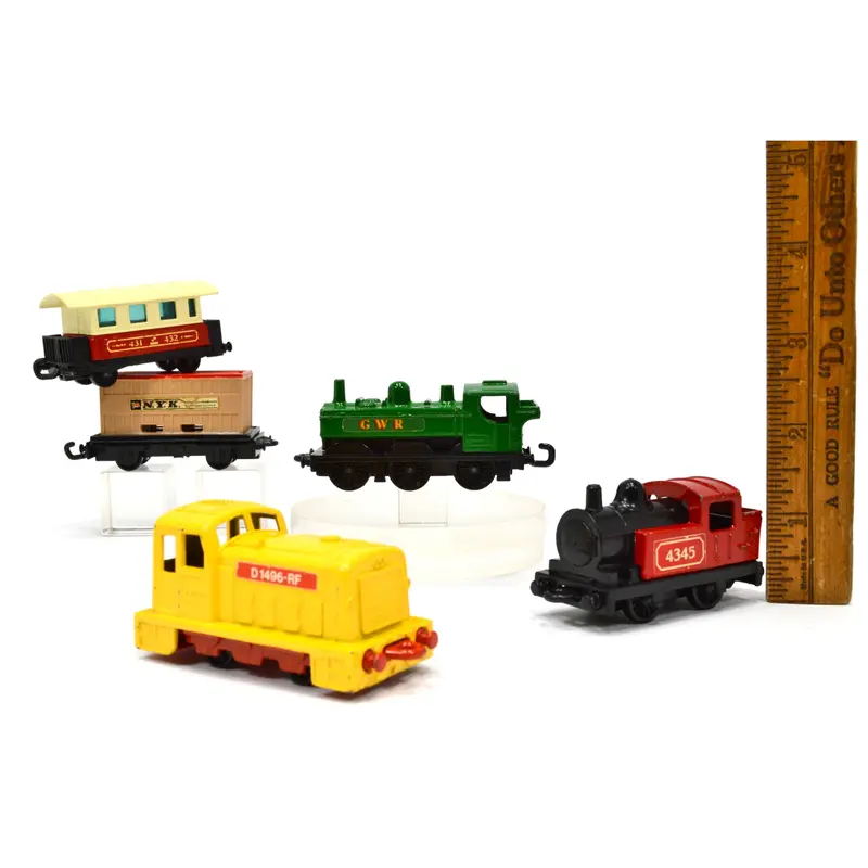 Vintage Matchbox Diecast Train Set – 5-Piece Collection: 3 Locomotives + 2 Cars