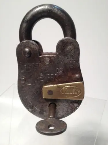 Vintage-Style Master No. 1 Iron-and-Brass Thief-Proof Padlock with Key (Possibly Reproduction)