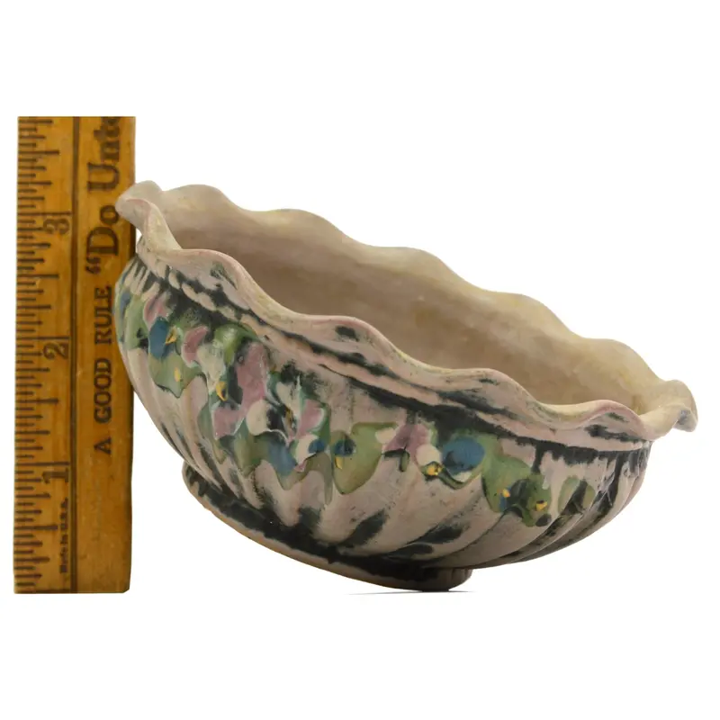 Weller Louella Finger Bowl – 4.5″, Ruffled Edge, Matte Yellow Glaze, Circa 1915